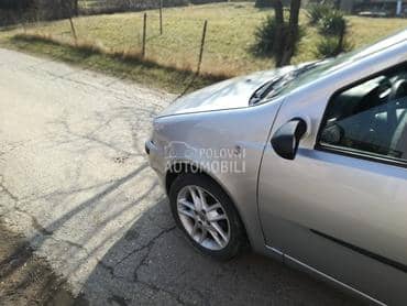 Haube i krila za Fiat Punto