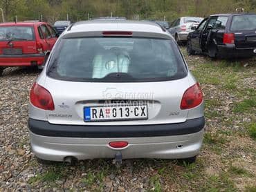 Peugeot 206 - kompletan auto u delovima
