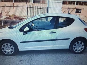 Peugeot 207 - kompletan auto u delovima