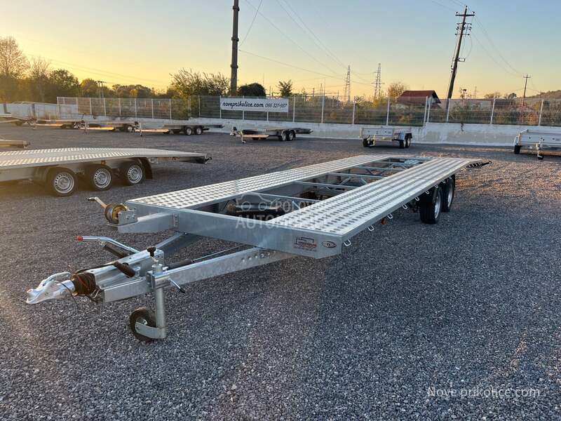 Niewiadow za transport dva vozila