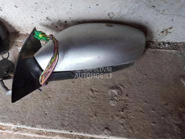 Retrovizor za Peugeot 607