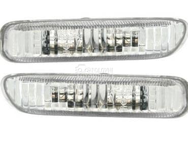 Beli bocni migavci za BMW M3