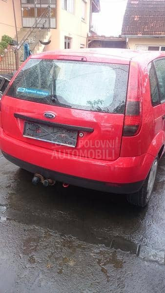 Ford Fiesta - kompletan auto u delovima