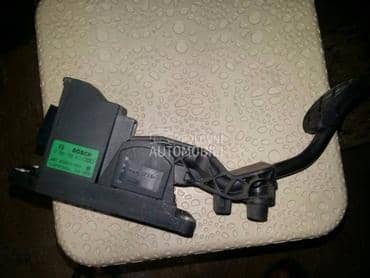 Papucica gasa za Volkswagen Golf 5