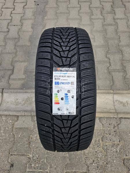 Hankook 235/45 R20 Zimska