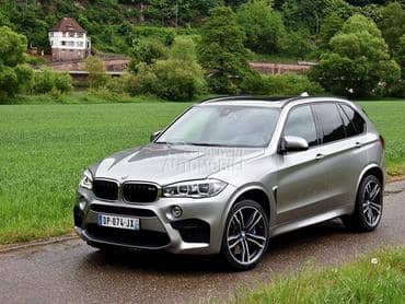 BMW X5 - kompletan auto u delovima