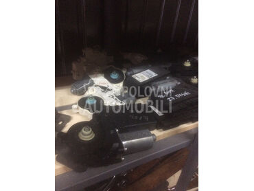 Podizaci stakala za Audi A4