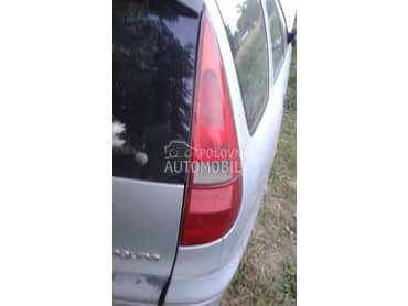 Stop svetla za Renault Laguna od 2000. do 2003. god.