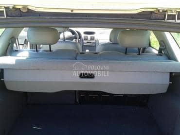 Roletna gepeka za Renault Laguna od 2000. do 2003. god.