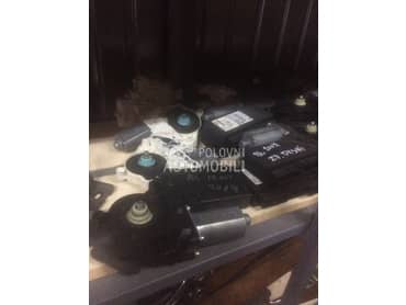 Podizaci stakala za Audi A4 od 2001. do 2014. god.