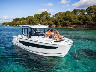 Jeanneau Merry Fisher 895 seria 2