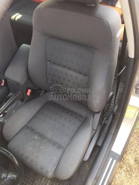 VW PASSAT B5.5 4MOTION DE