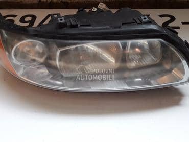 Desni far za Volvo V70