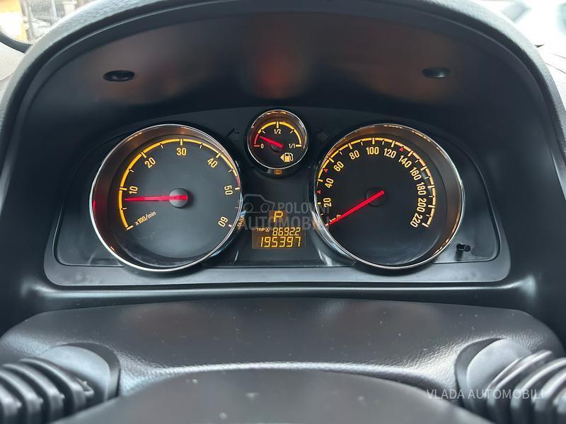 Opel Antara 2.2 CDTI COSMO