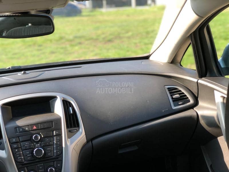 Opel Astra J 1.6 Opel Astra J 1.6