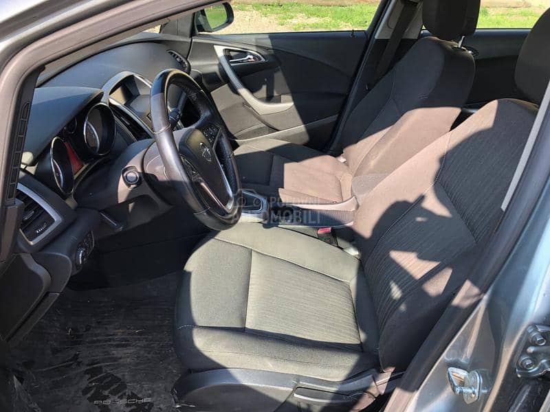 Opel Astra J 1.6 Opel Astra J 1.6