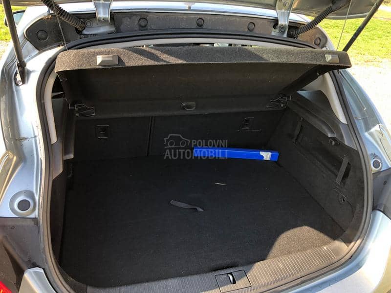 Opel Astra J 1.6 Opel Astra J 1.6