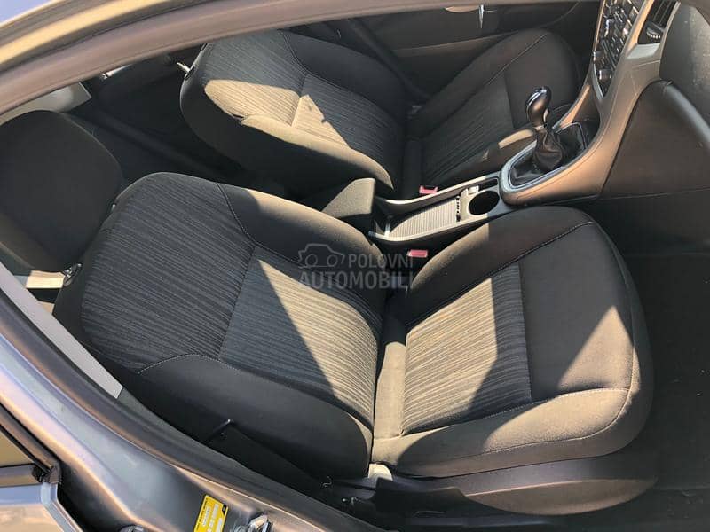 Opel Astra J 1.6 Opel Astra J 1.6