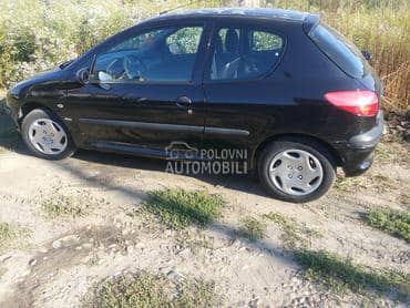 Peugeot 206 - kompletan auto u delovima