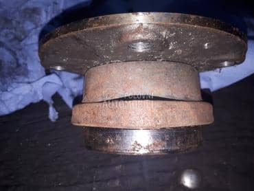 Glavcina nosac za Volkswagen Golf 5