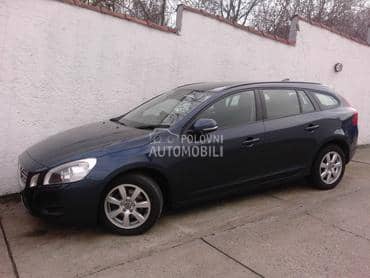 Delovi za Volvo V60 2011. god.