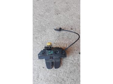 Brava gepeka limuzina za Opel Vectra C od 2003. do 2008. god.