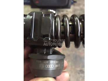 Volkswagen Touran 2005. god. - kompletan auto u delovima