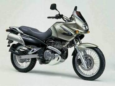 Suzuki Freewind 650 XF 02