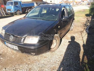 Branik, krilo, far za Volkswagen Bora, Caddy, Golf 4 ...