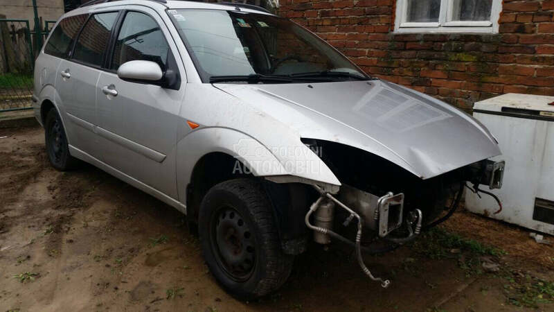 Ford Focus - kompletan auto u delovima