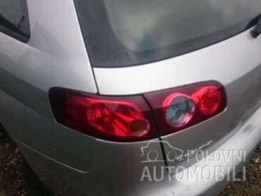 Fiat Croma 2004. god. - kompletan auto u delovima