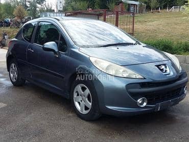 Peugeot 207 - kompletan auto u delovima