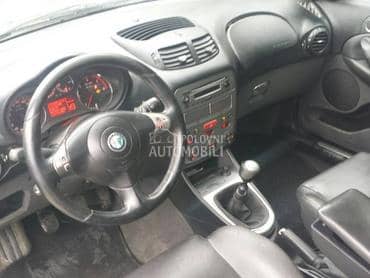 Cd plejer za Alfa Romeo 147 od 2000. do 2008. god.