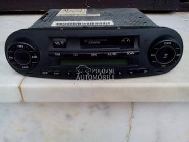 Radio kasetofon za Volkswagen Nova Buba