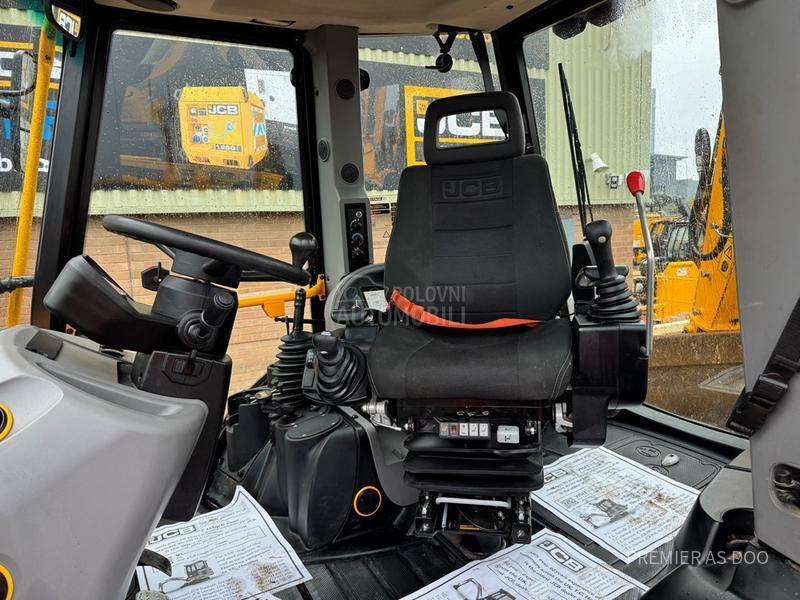 JCB 3CX PLUS