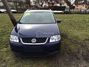 Volkswagen Touran 2005. god. - kompletan auto u delovima