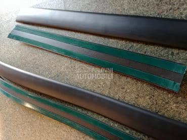 Lajsna vrata par za Fiat Punto