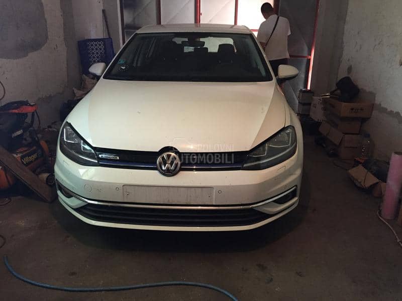 VW Golf 7 FACELIFT delovi