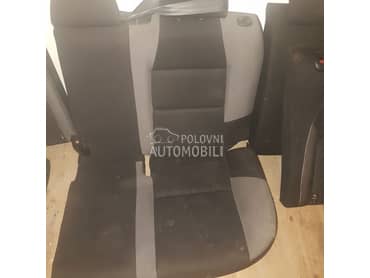 Sedista za Peugeot 207