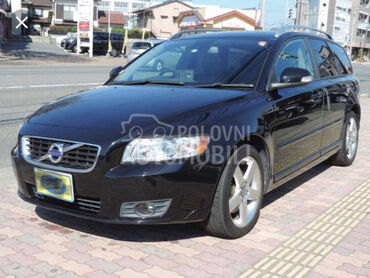 kompletan auto u delovima za Volvo V50
