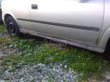 Lajsne pragova hecbek za Opel Astra G od 1998. do 2008. god.