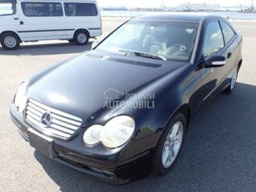 Mercedes Benz C Klasa W203 coupe -  kompletan auto u delovima