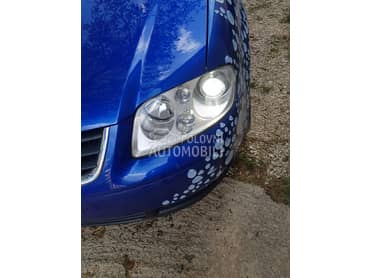 Farovi Ksenoni za Torana za Volkswagen Touran od 2004. do 2009. god.