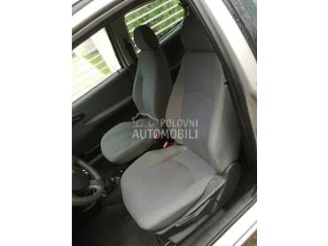 Sedista za Fiat Punto