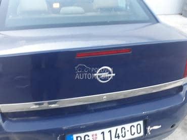 Gepek vrata limuzina za Opel Vectra C od 2003. do 2009. god.