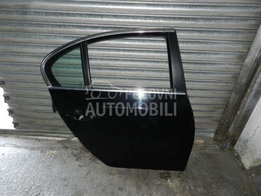 Vrata zadnja desna za BMW 518, 520, 523 ...