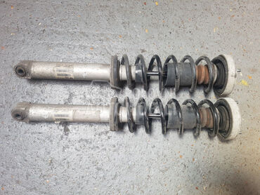 Zadnji amortizeri za BMW 530