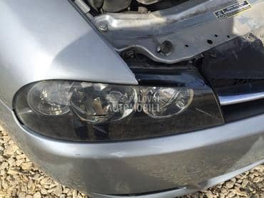 Desni far za Alfa Romeo 147 od 2005. do 2007. god.