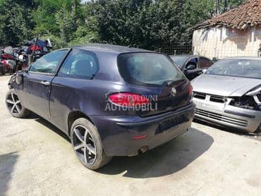 Alfa Romeo 147 2003. god. - kompletan auto u delovima