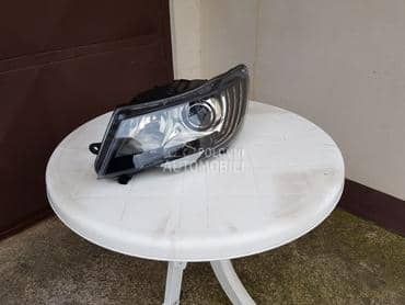 Levi far za Škoda Superb